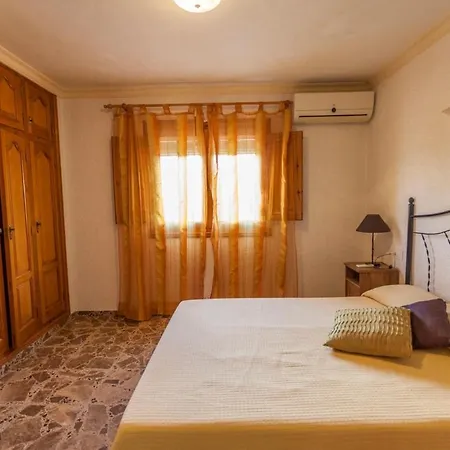 Tossals Villa *